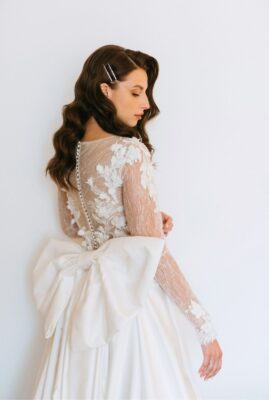 bridal hair styling for photos